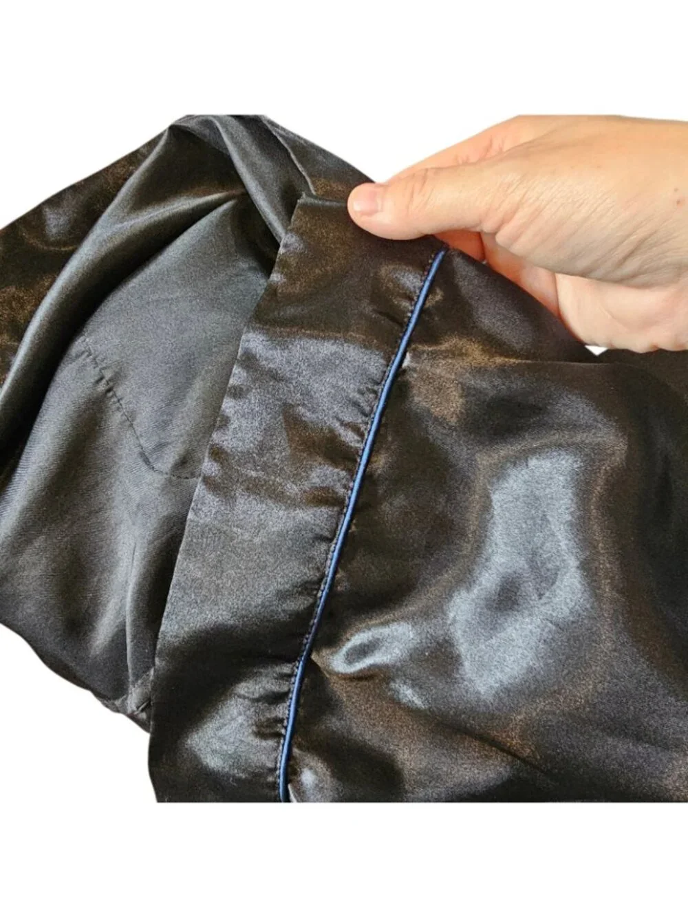 VTG Mens Satin Robe Black Blue Trim Sz One Size Mid-length Shiny Sexy‎
